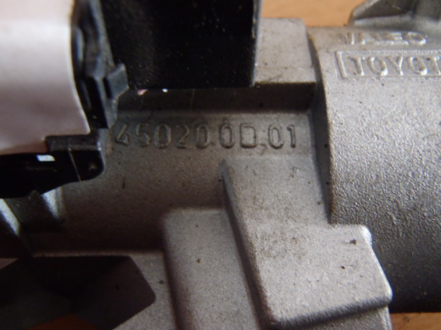 Spínačka s klíčem+ 2 zámky