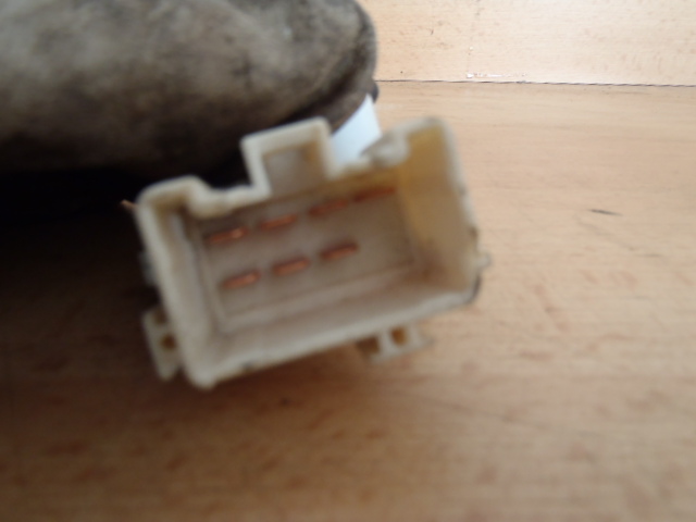 Oříšek pod spínačku