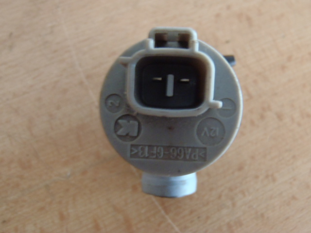 Motorek ostřikovačů