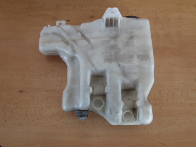 Nádobka ostřikovačů