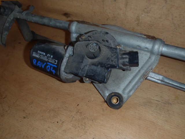 Motorek stěračů + táhla