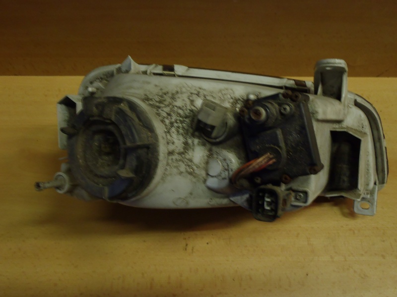 Přední světlo RAV4 L.1994-1998