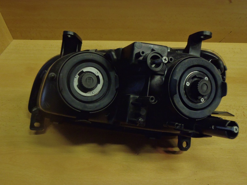 Přední světlo RAV4 P.1998-2000