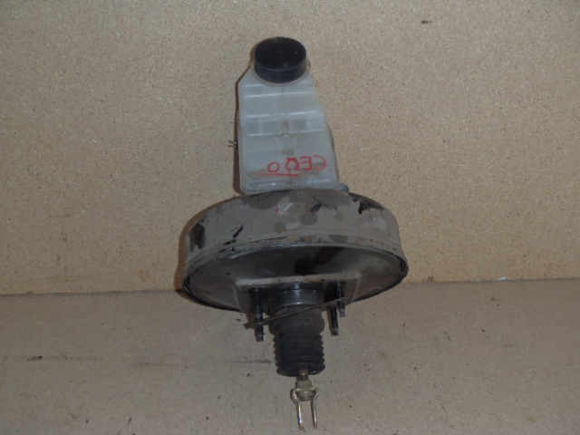 Brzdový válec s posilovačem