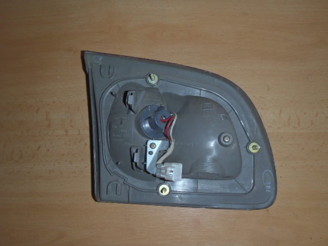 Zadní světlo Corolla P.1997-2002 sedan do dveří