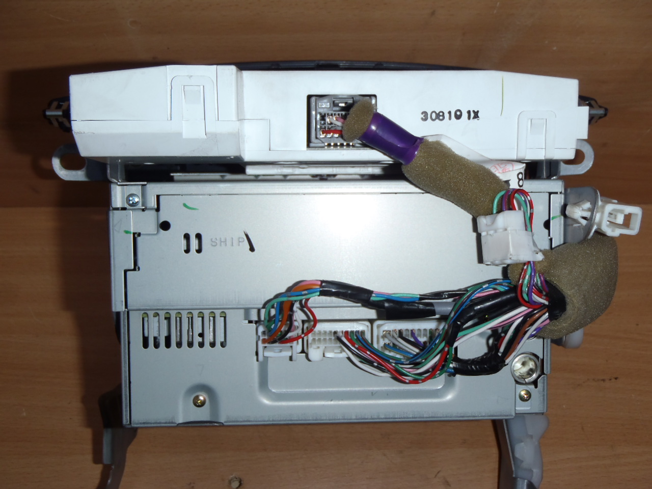 Originální rádio CD