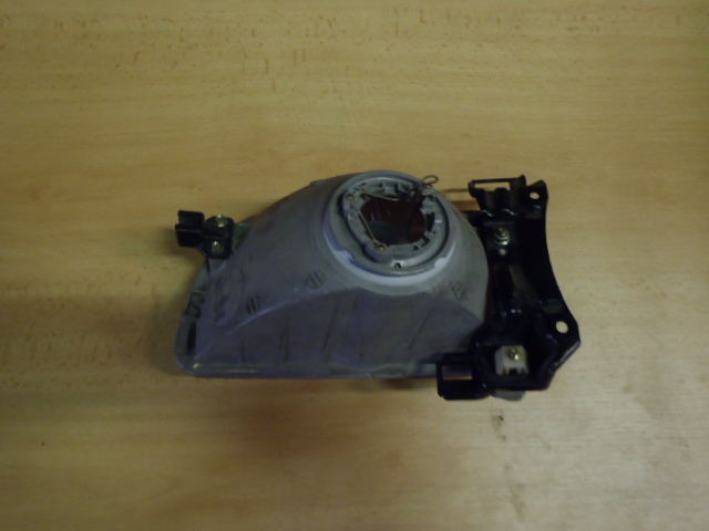 Přední světlo Starlet L. 1992-1996