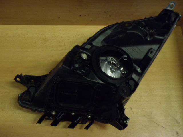 Přední světlo Prius P. 2003-2009