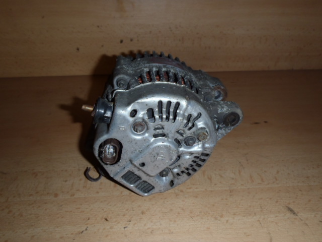 Alternátor Yaris 1.0 Jap