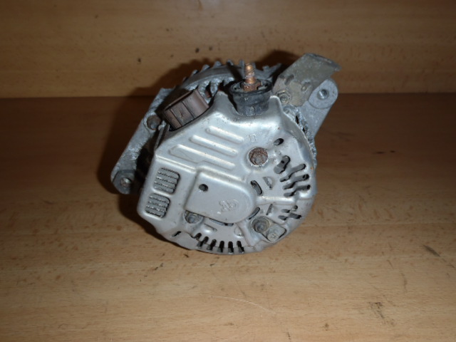 Alternátor Yaris Verso 1.3