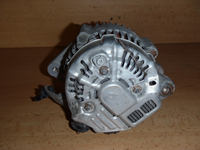 Alternátor Yaris 1.4 D4D