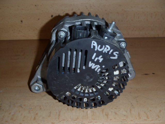 Alternátor Auris 1.4 VVT-i