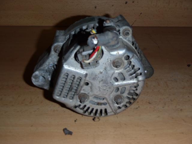 Alternátor 4Runner 3.0 TD
