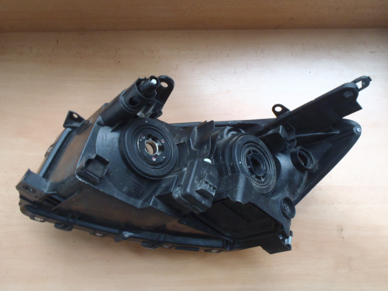 Přední světlo RAV4 P