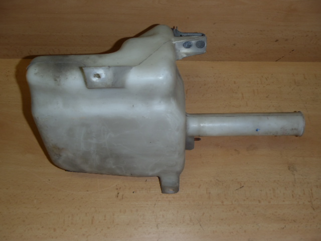 Nádobka ostřikovačů Avensis 1998-2002 combi,liftback