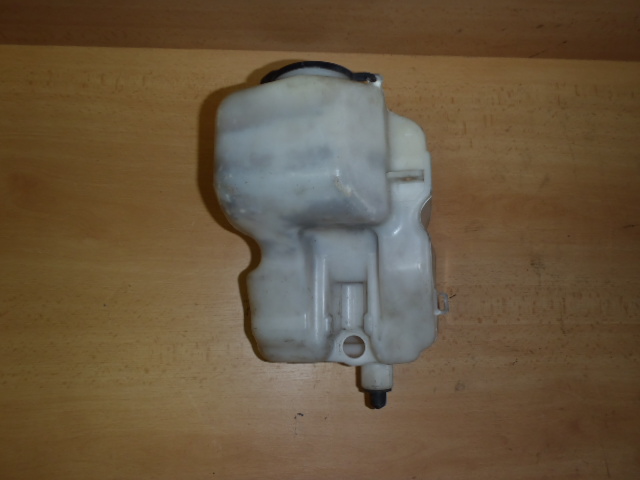 Nádobka ostřikovačů Carina E