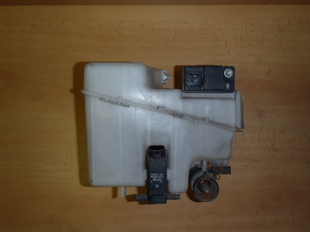 Nádobka ostřikovačů Celica 1993-1999