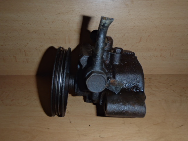 Servo pumpa Camry 