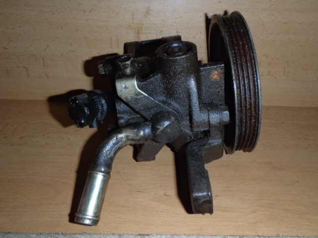 Servo pumpa Supra 3.0, 3.0T