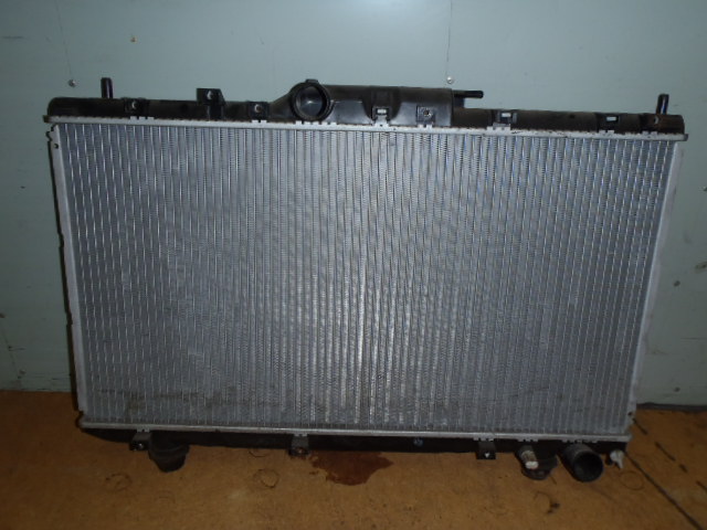 Chladič Avensis 2.0 D4D