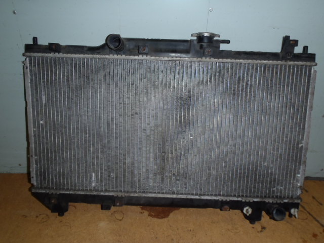 Chladič Avensis 1.6,1.8i