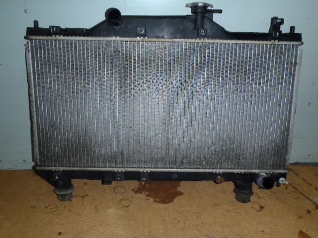 Chladič Avensis 1.6,1.8 VVT-i