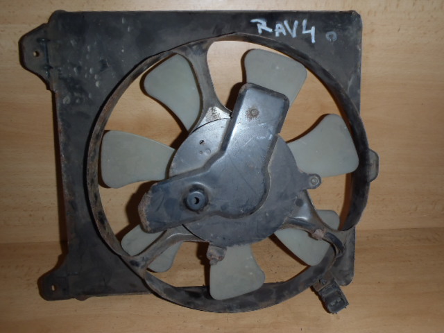 Ventilátor Toyota RAV4 2.0i
