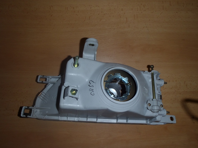 Přední světlo Corolla P.1988-1992 hatchback