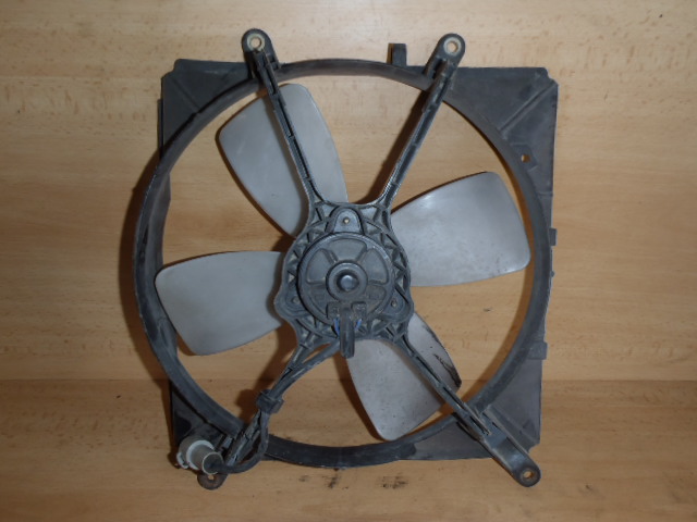 Ventilátor Toyota Corolla 1.3,1.6i