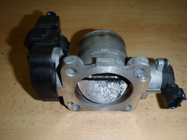 Klapka k intercooleru Toyota Hilux 3.0 D4D automat