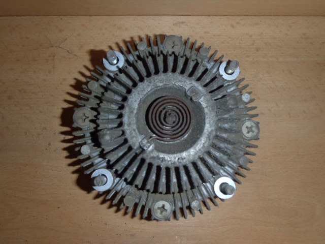 Viskózní spojka Toyota Liteace