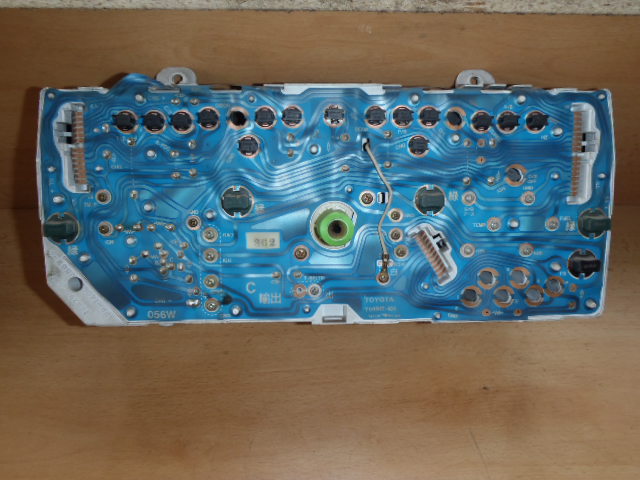 Přístrojová deska Toyota Hiace H26