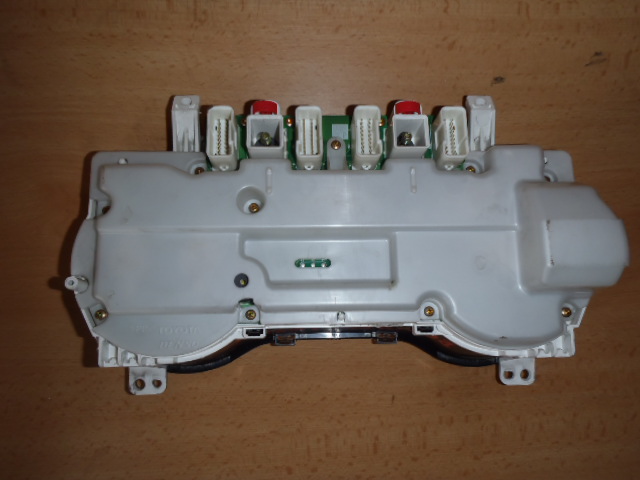 Přístrojová deska Toyota RAV4 D05-c