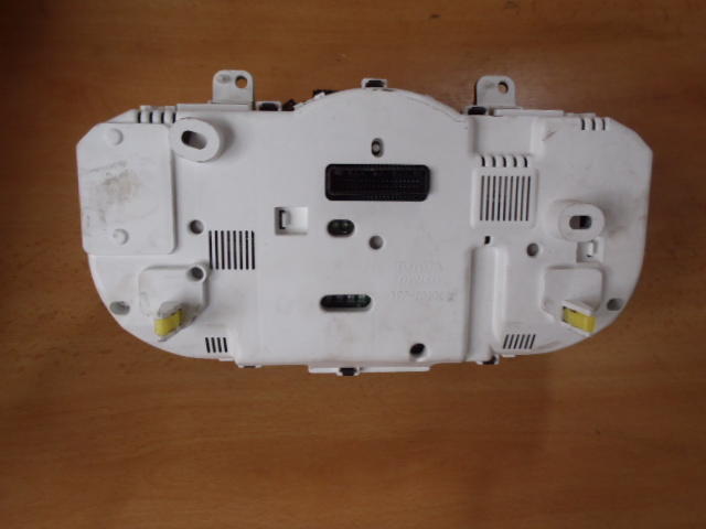 Přístrojová deska Toyota RAV4 XA04