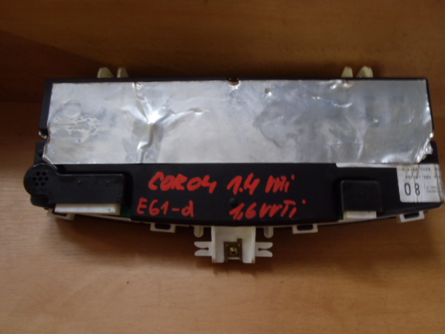 Přístrojová deska Toyota Corolla E61-d