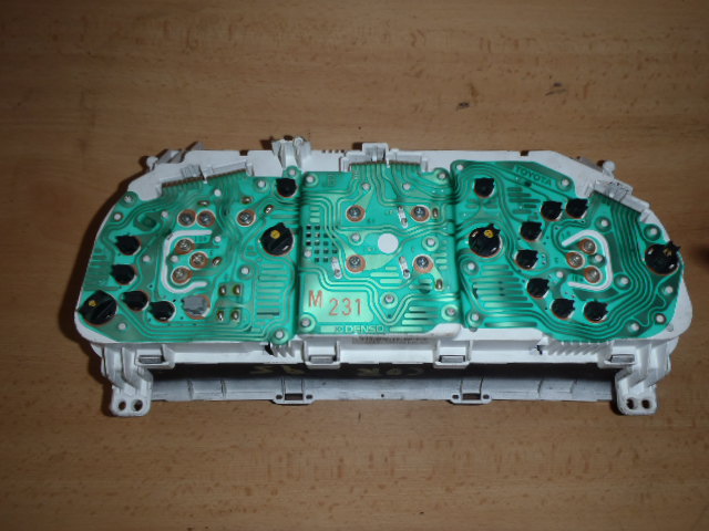 Přístrojová deska Toyota Corolla E41