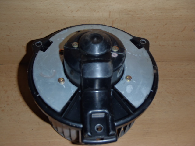 Ventilátor topení Celica L. 2000-2006 