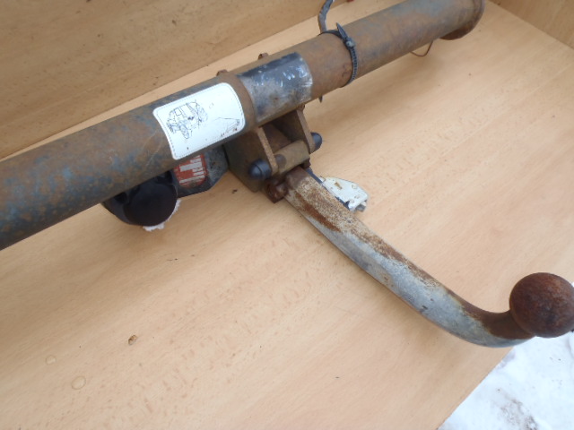 Tažné zařízení RAV 4 2000-2005