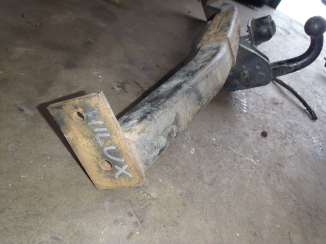 Tažné zařízení  Toyota Hilux