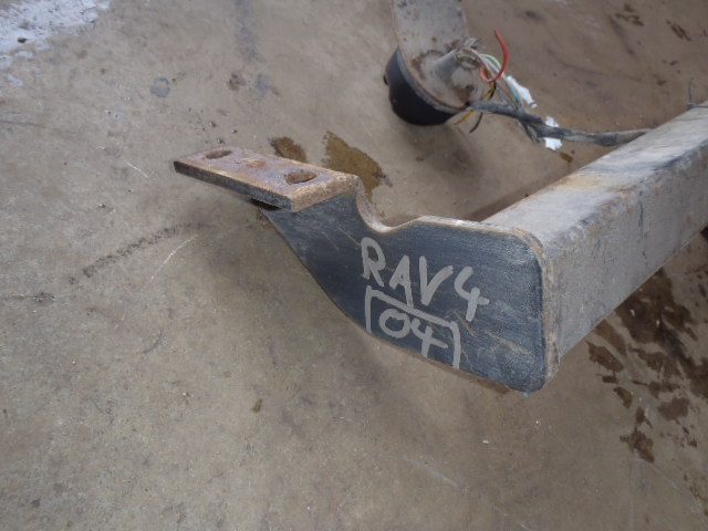 Tažné zařízení RAV 4 2000-2005