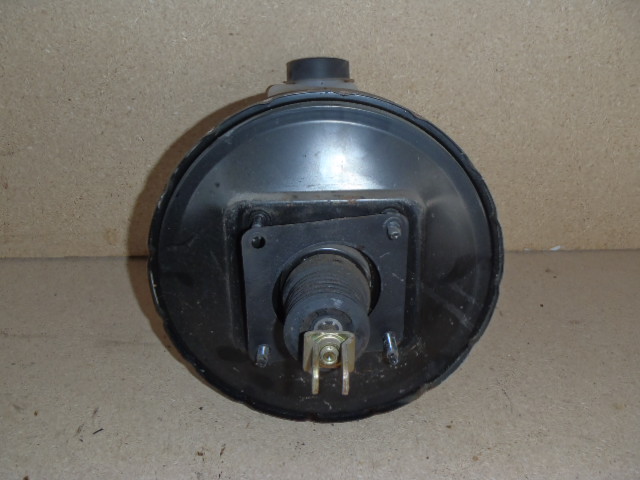 Brzdový válec s posilovačem