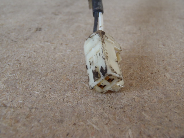 Zadní těhlice L. s ABS