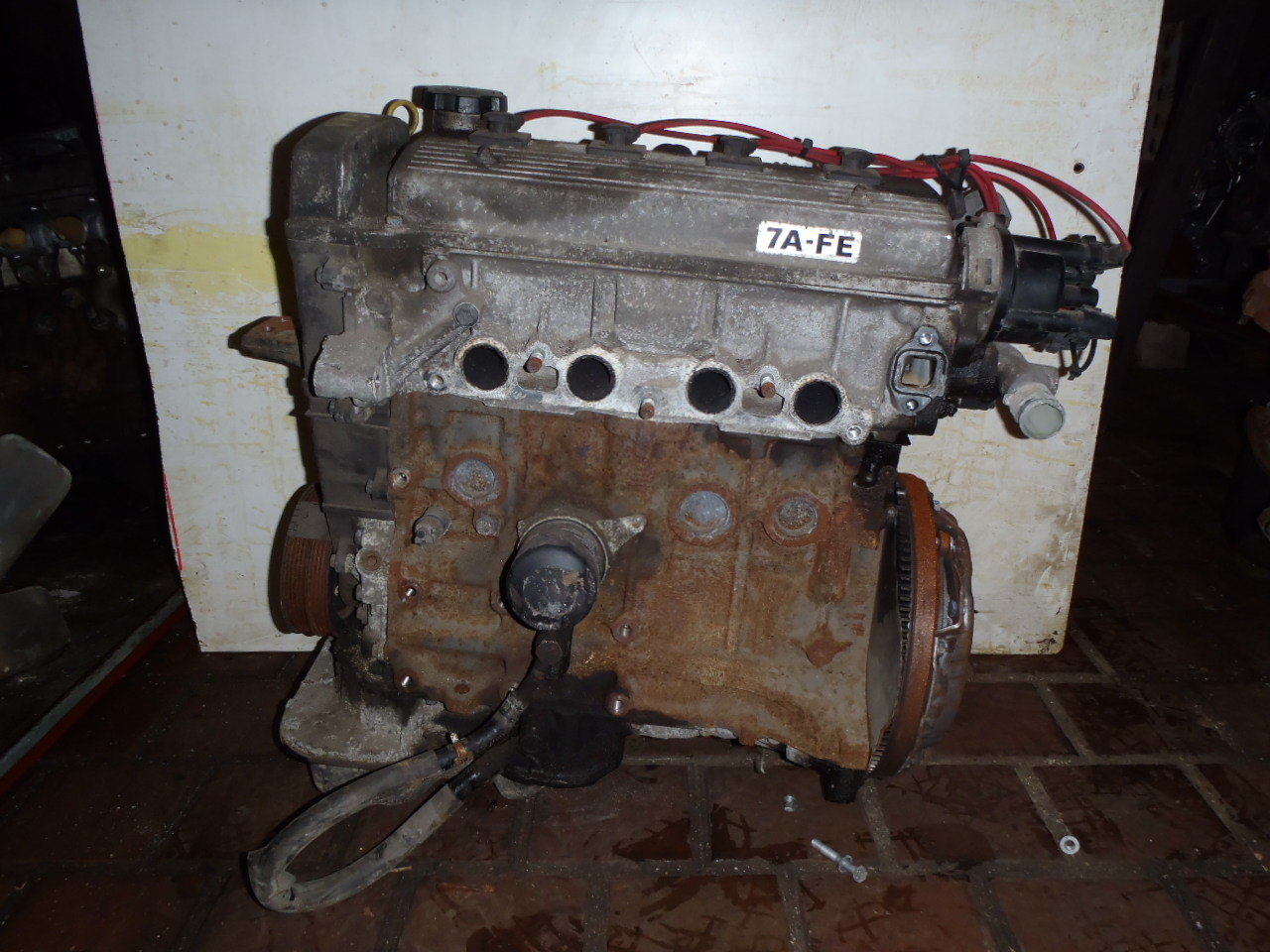 Motor 1.8i  kód 7A-FE