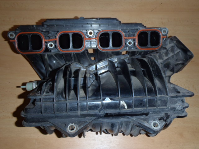 Sání motoru Avensis 1.8+2.0 VVT-i