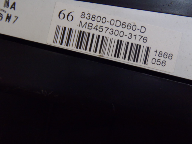 Přístrojová deska Toyota Yaris 2006-2009