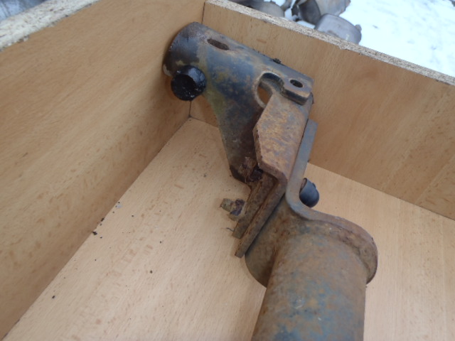 Tažné zařízení RAV 4 2000-2005