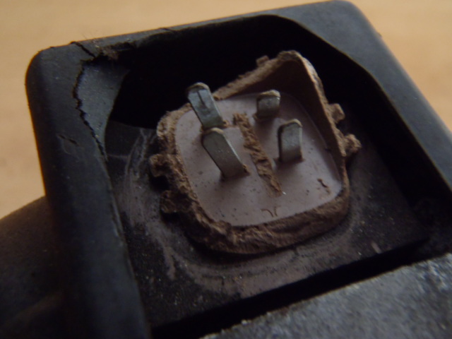 Alternátor 2.4 VVT-i