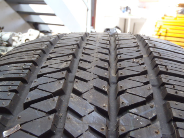 Bridgestone dueler 285/60 R18