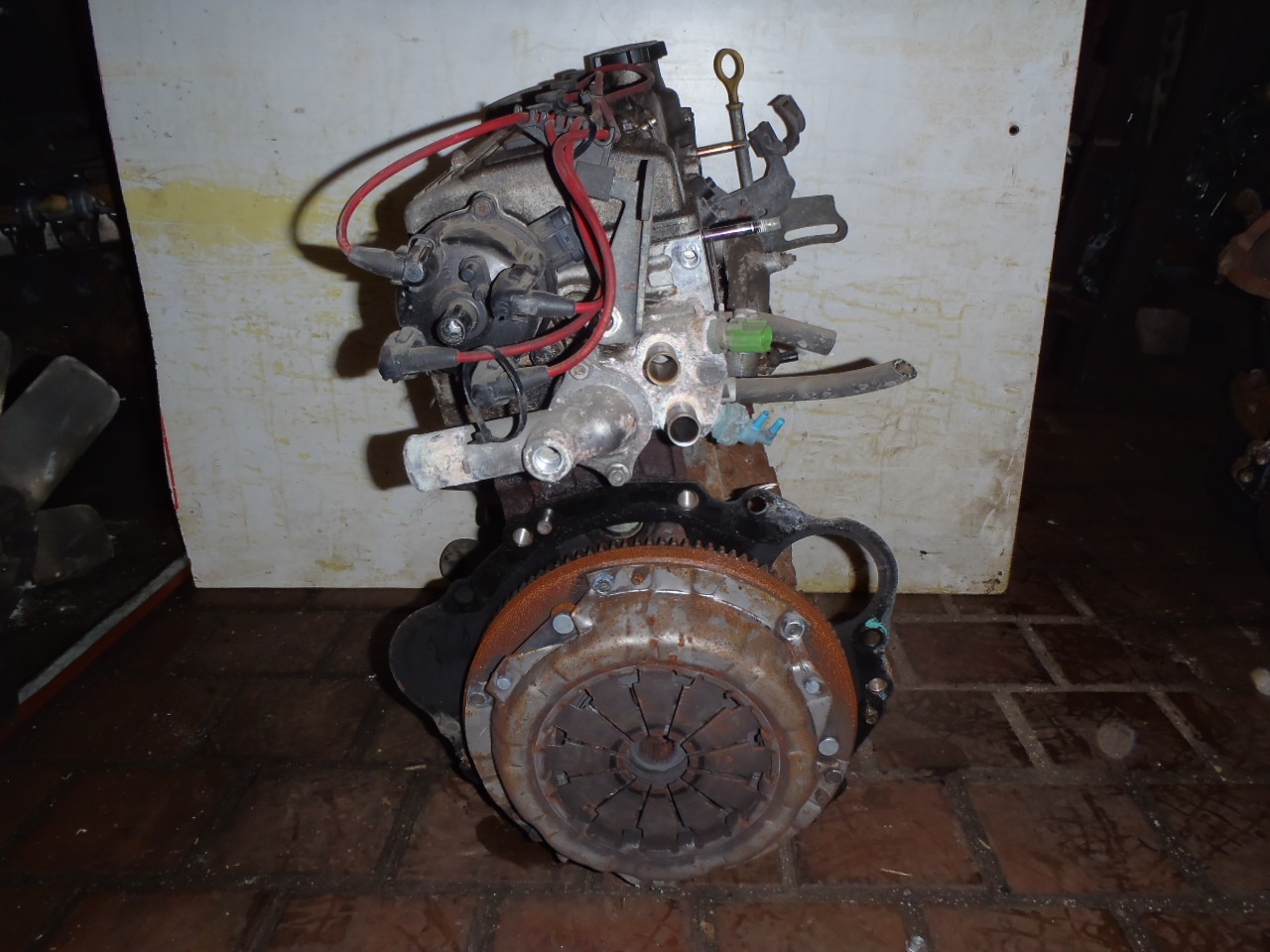Motor 1.8i  kód 7A-FE
