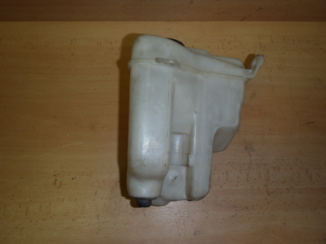 Nádobka ostřikovačů Corolla 1988-1992